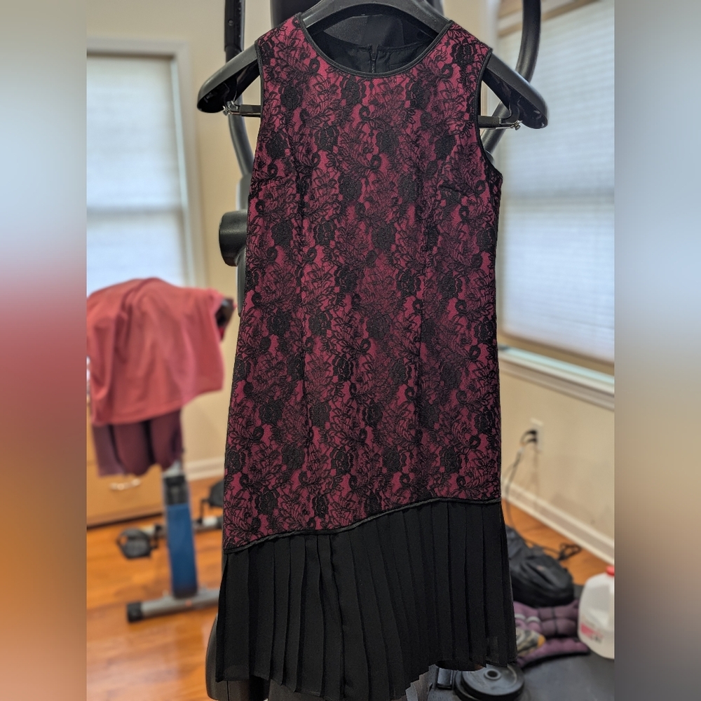 Chetta B Black And Fuchsia Stunning Lace Dress Size 8.